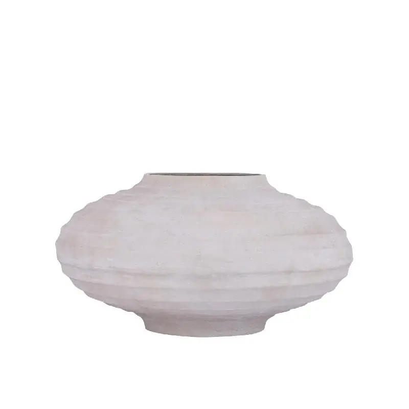 Blumentopf aus gegossenem Aluminium in Beige mit Rippendesign, Stone-Wash-Finish, L – Kody | PTMD Neu Im Sortiment
