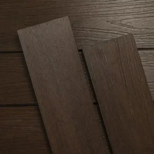 Direktkauf BPC Terrassendielen Ipé co-extrudiert 23x140 mm Holzstruktur