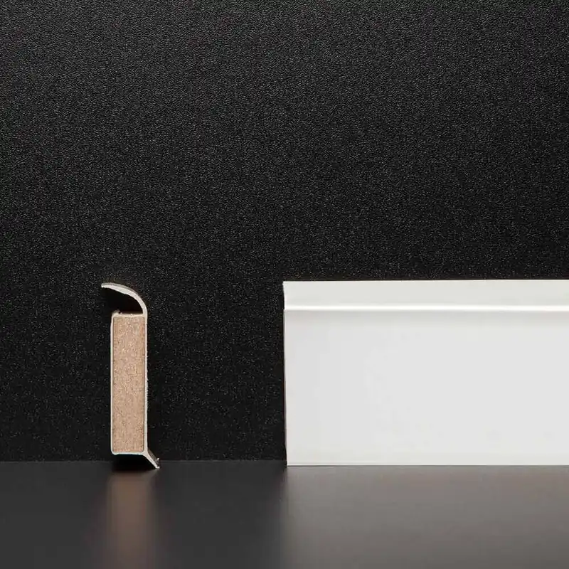 Ausverkauf Designfußleiste Classic Line